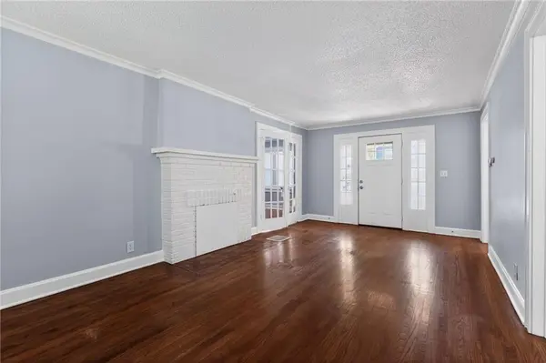 9324 E 15th ST, Independence, MO 64052