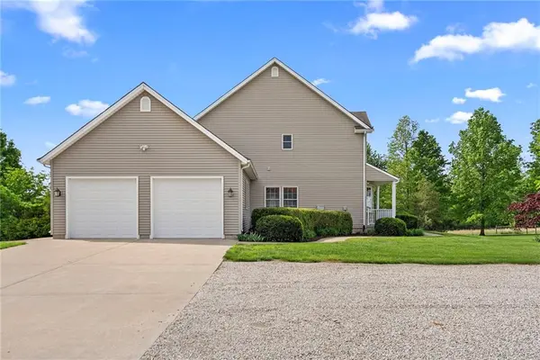 35559 Metcalf RD, Louisburg, KS 66053