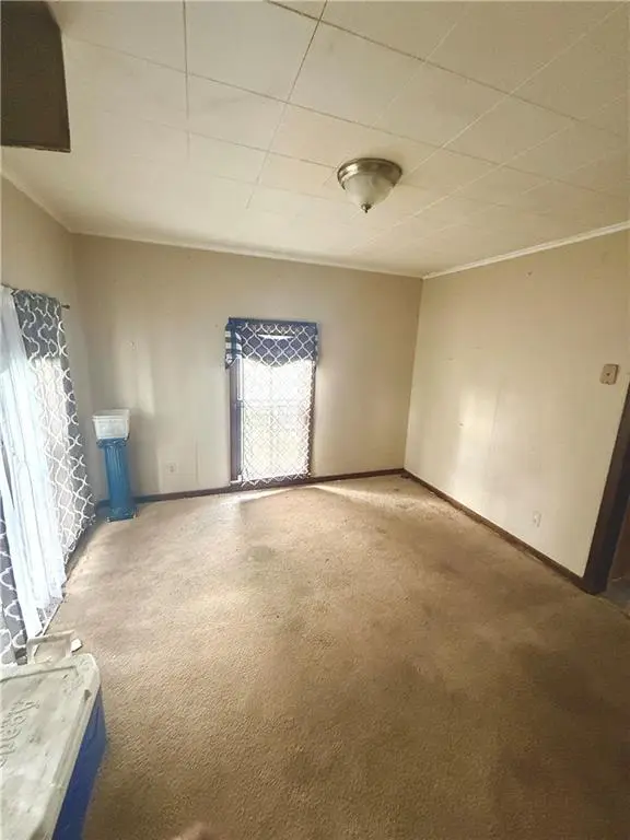 230 E Prairie AVE, Girard, KS 66743