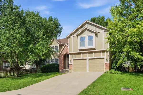 12160 S Alcan ST, Olathe, KS 66062