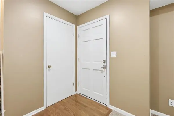 1819 S STAGECOACH DR, Olathe, KS 66062