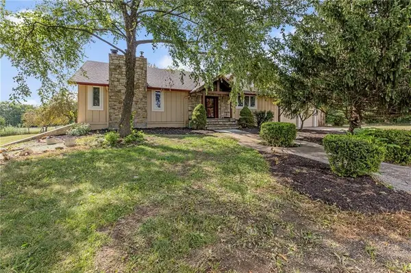 24510 Hospital DR, Paola, KS 66071