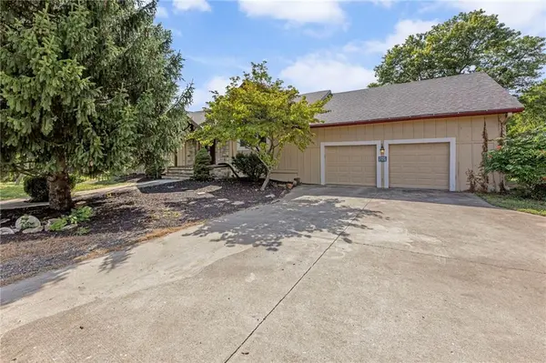 24510 Hospital DR, Paola, KS 66071