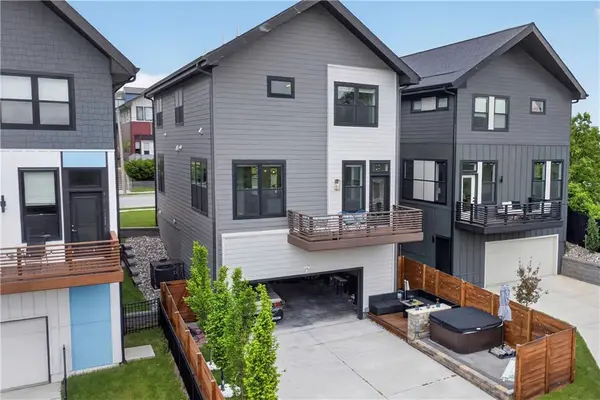 2246 Tracy AVE, Kansas City, MO 64108