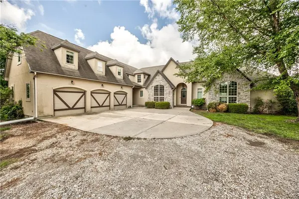 17620 Millwood RD, Leavenworth, KS 66048