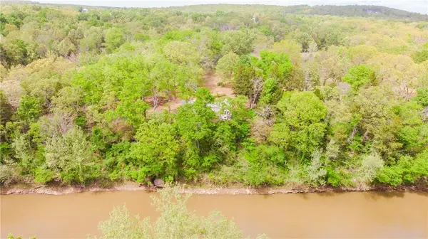 8780 SW 75 PVT RD, Osceola, MO 64776