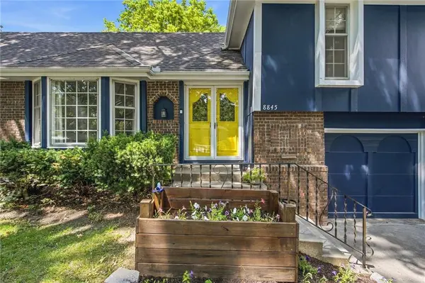 8845 Nall AVE, Overland Park, KS 66207