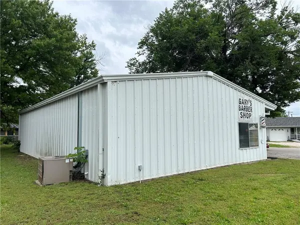 400 N Mcgee ST, Caney, KS 67333