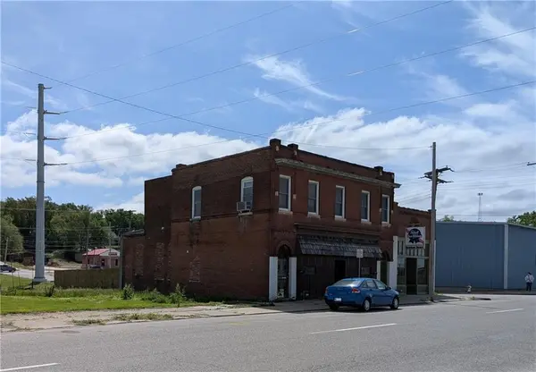 1001 N 3rd ST, St Joseph, MO 64501