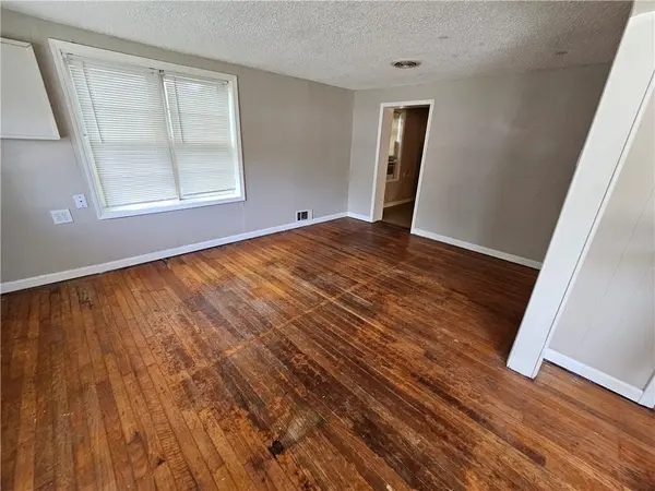 808 N Emery ST, Independence, MO 64050