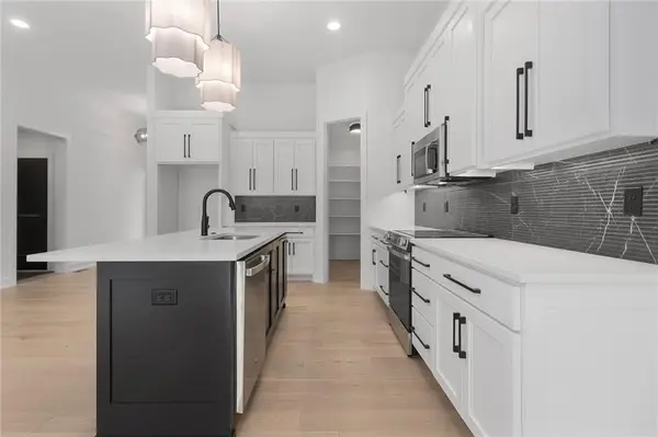 9737 N Lucerne AVE, Kansas City, MO 64153