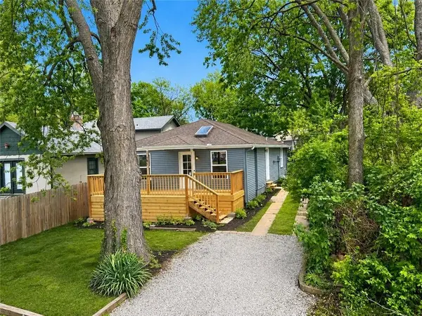 705 S Fairview AVE, Independence, MO 64053