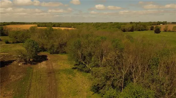 624 Ohio RD, Richmond, KS 66080
