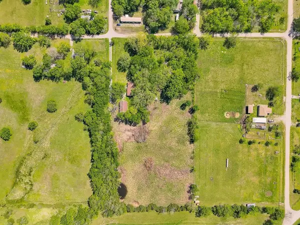 442 128th TER, Fort Scott, KS 66701