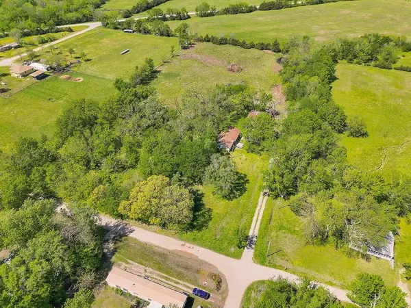 442 128th TER, Fort Scott, KS 66701