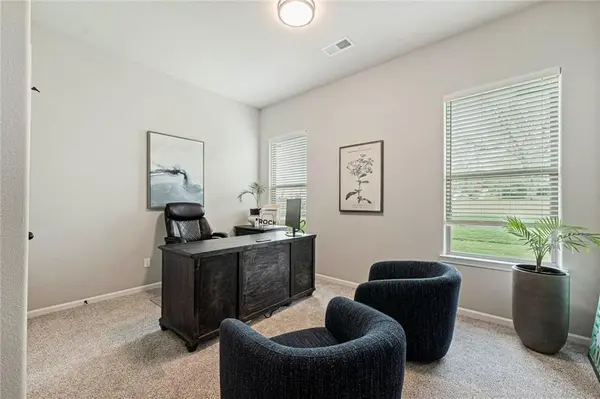 18390 W 195th ST, Spring Hill, KS 66083