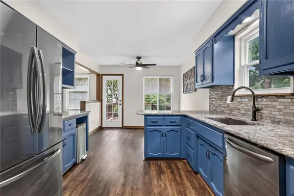7417 N PARK AVE, Gladstone, MO 64118