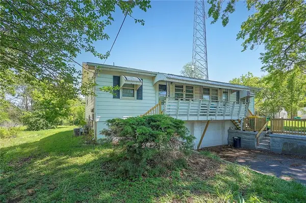 3013 (3015) N 53rd ST, Kansas City, KS 66104
