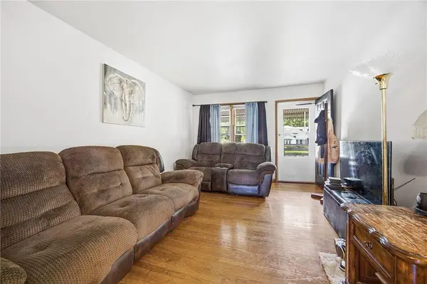 3013 (3015) N 53rd ST, Kansas City, KS 66104