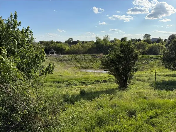 10585 SE 32nd RD, St Joseph, MO 64507