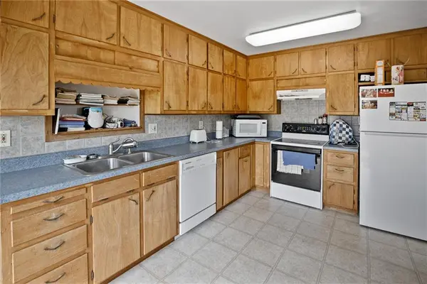 313 N College ST, Princeton, MO 64673