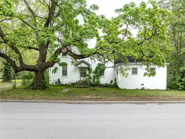 414 E Cedar ST, Olathe, KS 66061