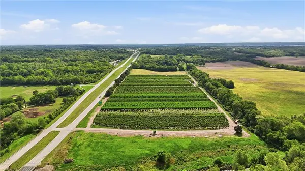 22721 E Us-24 HWY, Independence, MO 64056