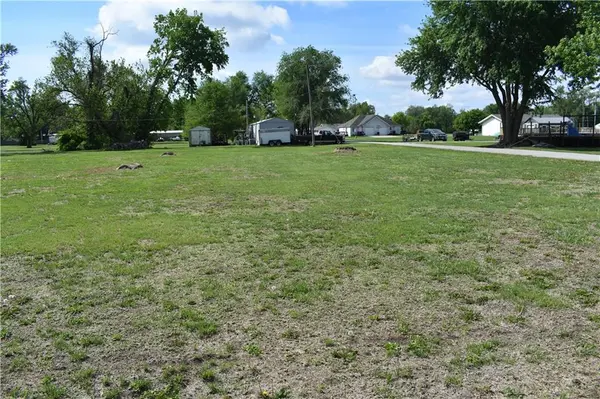 Atlantic ST, Elwood, KS 66024