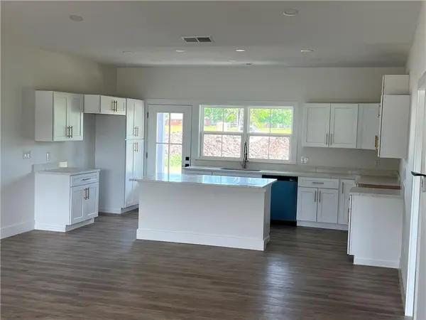 500 Catalpa ST, Independence, KS 67301