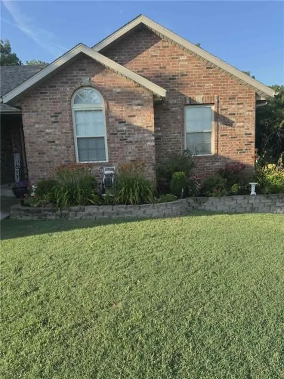 241 NW 66 RD, Clinton, MO 64735