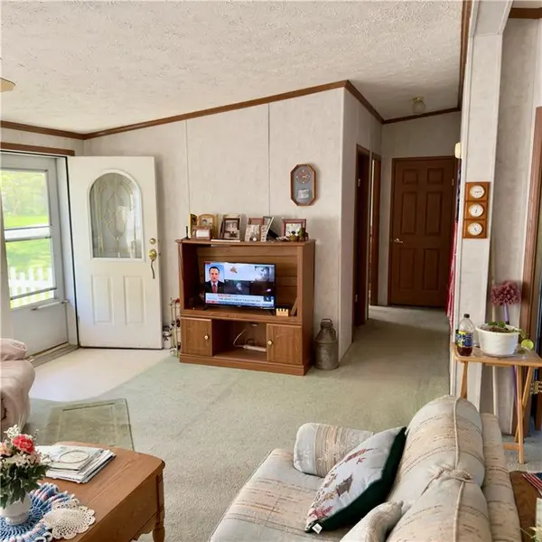 132 Markum RD, Gravois Mills, MO 65037