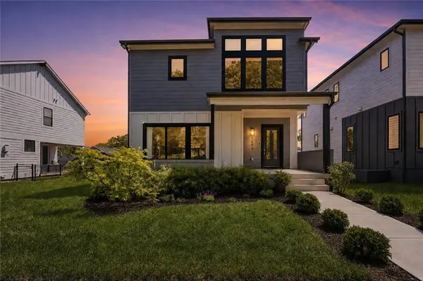2609 Forest AVE, Kansas City, MO 64108