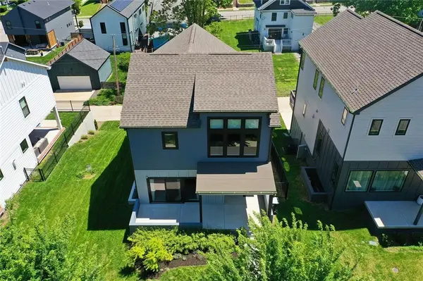2609 Forest AVE, Kansas City, MO 64108