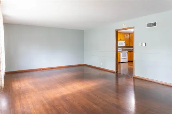 710 N Brunswick AVE, Marshall, MO 65340