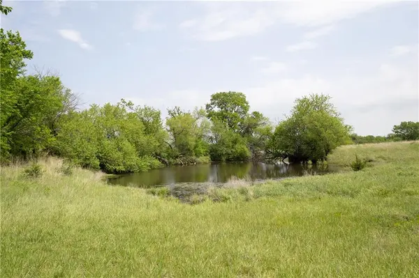 214 20,000 RD, Cherryvale, KS 67335
