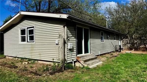 8620 Winchester AVE, Kansas City, MO 64138