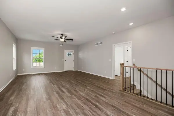 1600 Cottonwood Creek AVE #7, Kearney, MO 64060