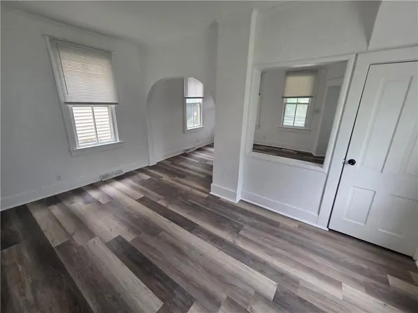 3112 N 11th ST, St Joseph, MO 64505