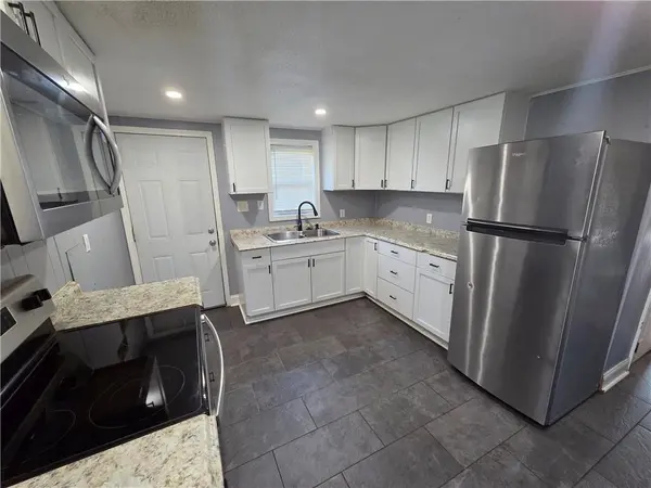 1803 Saint Joseph AVE, St Joseph, MO 64505