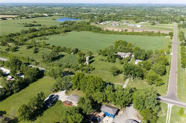Lot 5 Tonganoxie DR, Leavenworth, KS 66048