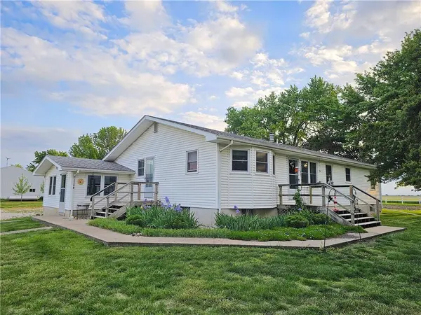 19916 NW 1600 RD, Garnett, KS 66032