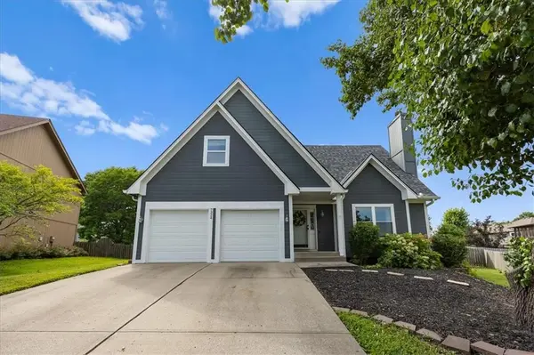 7324 N Manchester AVE, Kansas City, MO 64158
