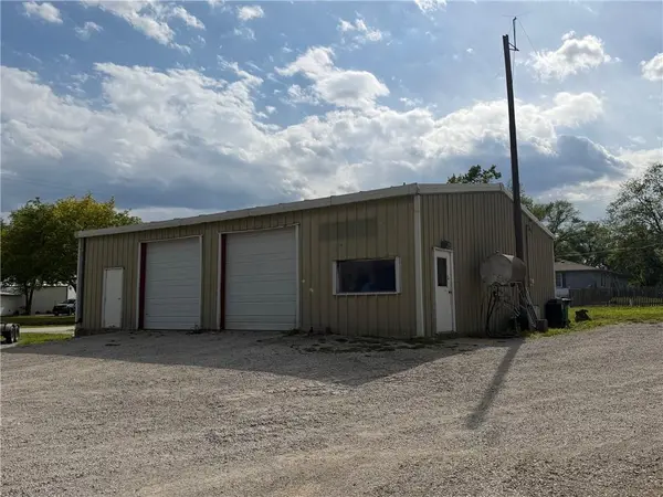 410 S Main ST, Archie, MO 64725