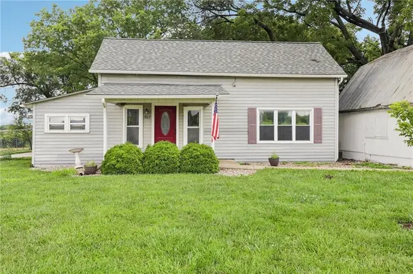 307 E 1100 RD, Baldwin City, KS 66006