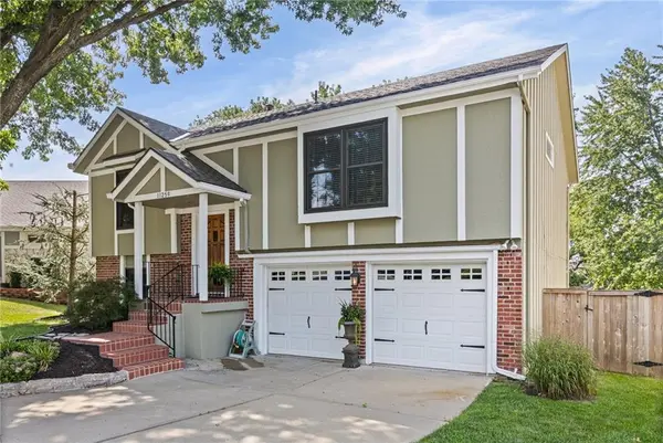 11259 Garnett ST, Overland Park, KS 66210