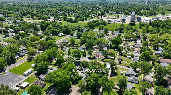 1720 S Stewart AVE, Sedalia, MO 65301