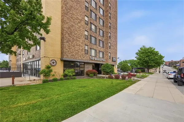 700 E 8th ST #14N, Kansas City, MO 64106