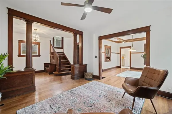 4125 Terrace ST, Kansas City, MO 64111