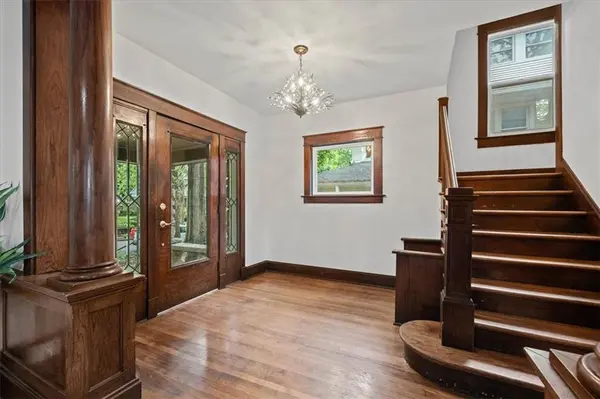 4125 Terrace ST, Kansas City, MO 64111
