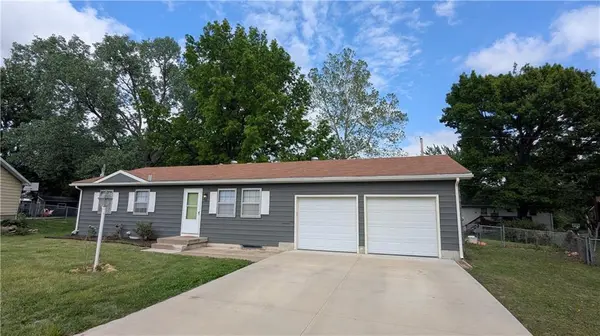 3622 SE Pinecrest CT #SE, Topeka, KS 66605